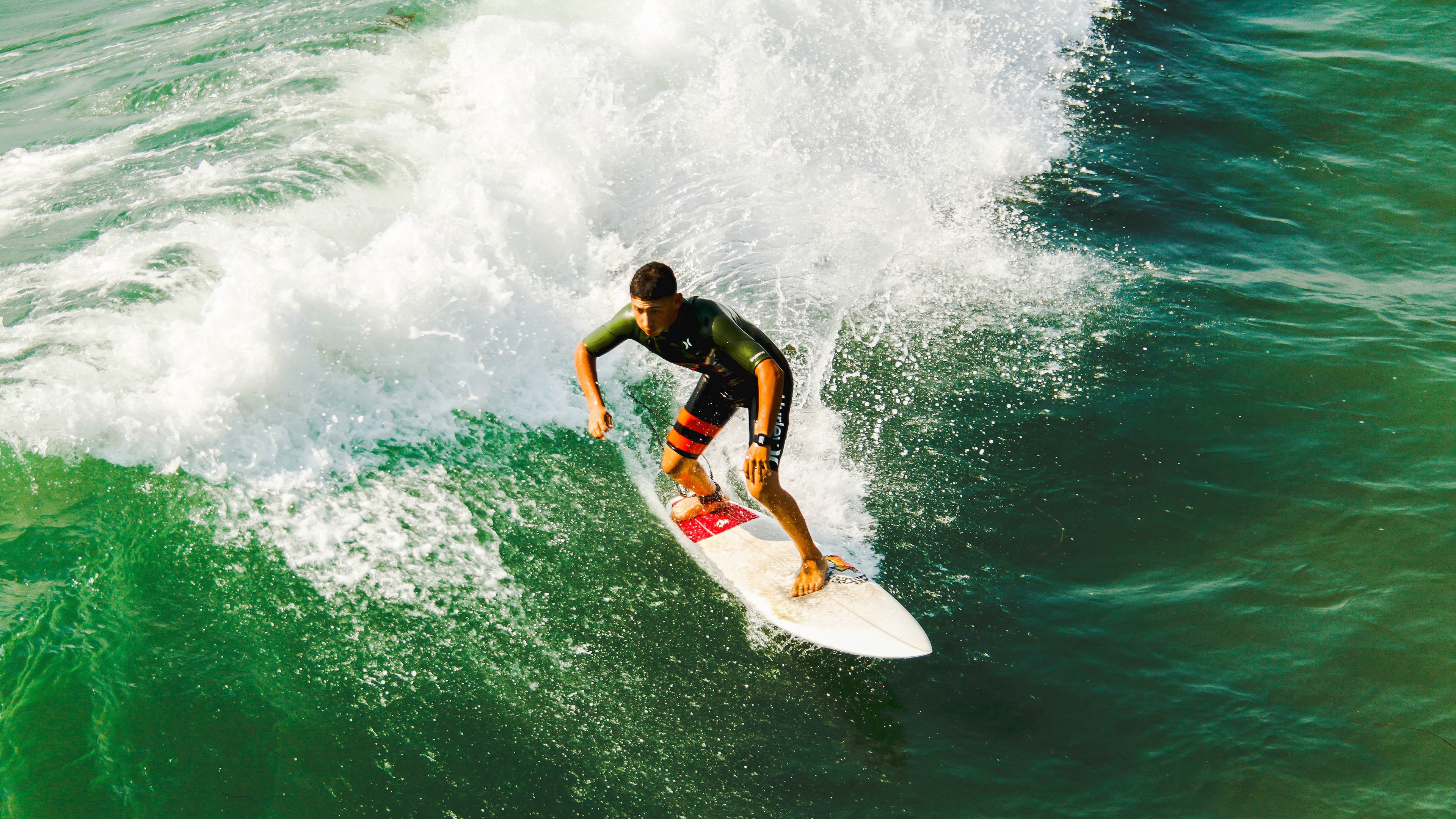 利物浦欧冠赛场奋勇争先，目标再夺桂冠